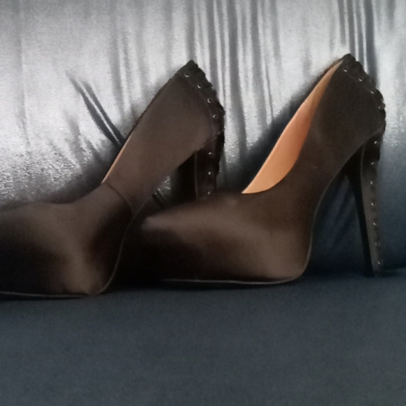 Sexy Heels - Picture 3 of 5